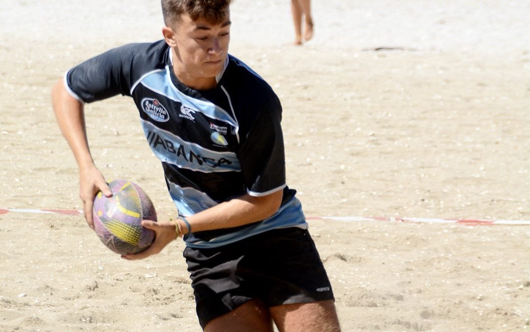 Los sub 16 del CRAT se adjudican el torneo de Rugby playa de Rianxo